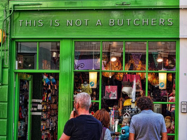 24231289902_265d5cdb3d_z