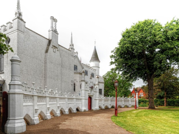 Strawberry Hill House 3 Frame HDR.jpg